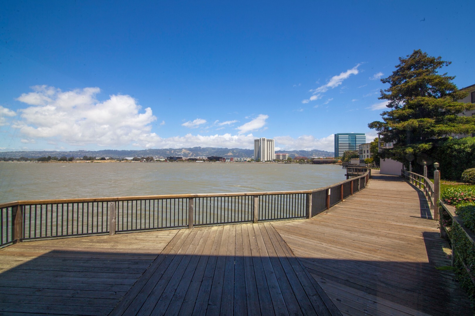 6 Commodore Drive #226 - Emeryville - California - 1 bed, 1 bath rental property