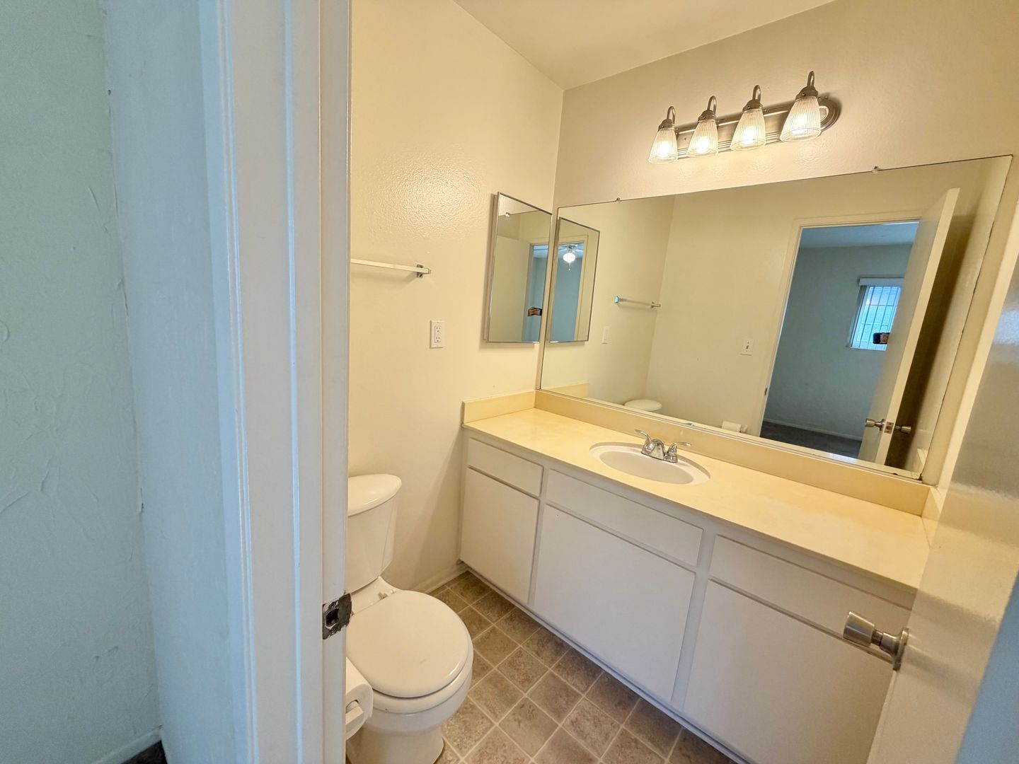 621 20th St. - Unit C - Huntington Beach - California - 2 bed, 1.5 bath rental property
