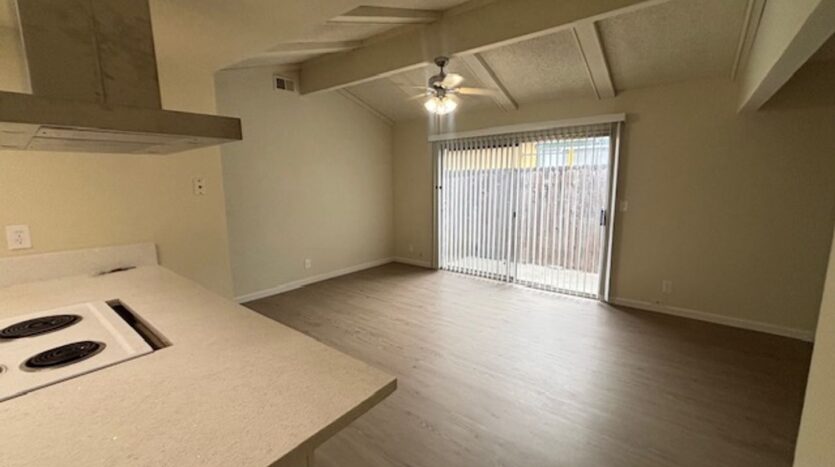 6812 -6814 Barbara Lee Cir - Sacramento - California - 2 bed, 1 bath rental property