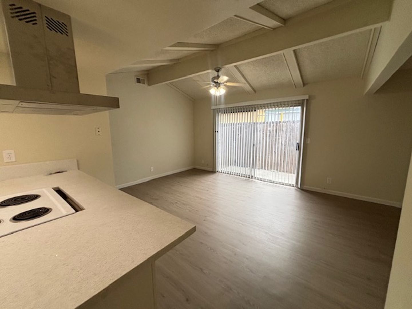 6812 -6814 Barbara Lee Cir - Sacramento - California - 2 bed, 1 bath rental property