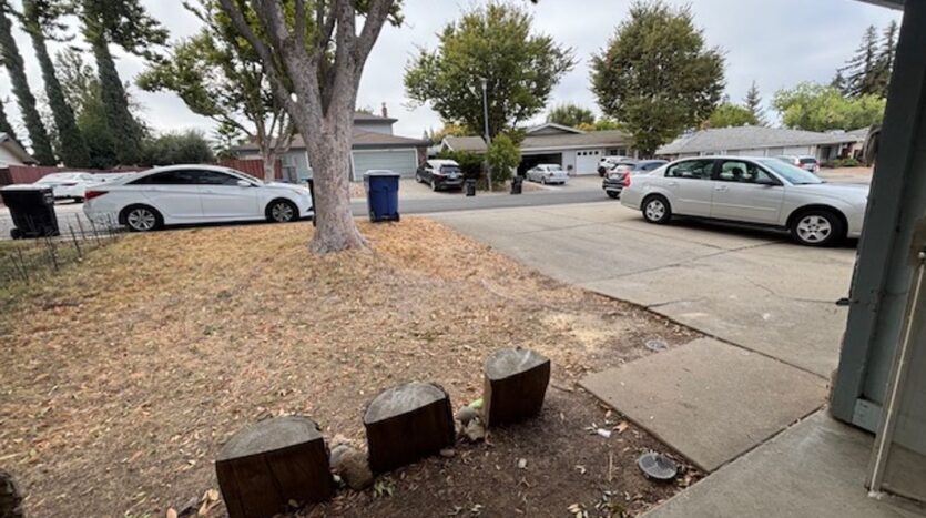 6812 -6814 Barbara Lee Cir - Sacramento - California - 2 bed, 1 bath rental property