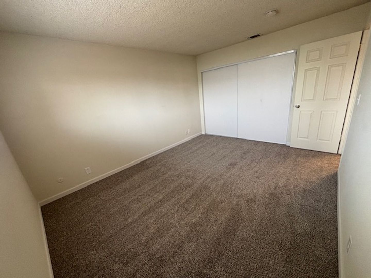 6812 -6814 Barbara Lee Cir - Sacramento - California - 2 bed, 1 bath rental property