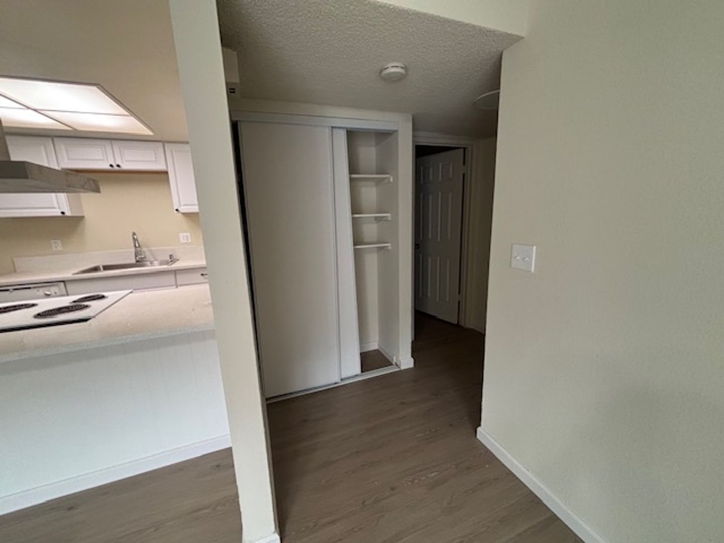6812 -6814 Barbara Lee Cir - Sacramento - California - 2 bed, 1 bath rental property