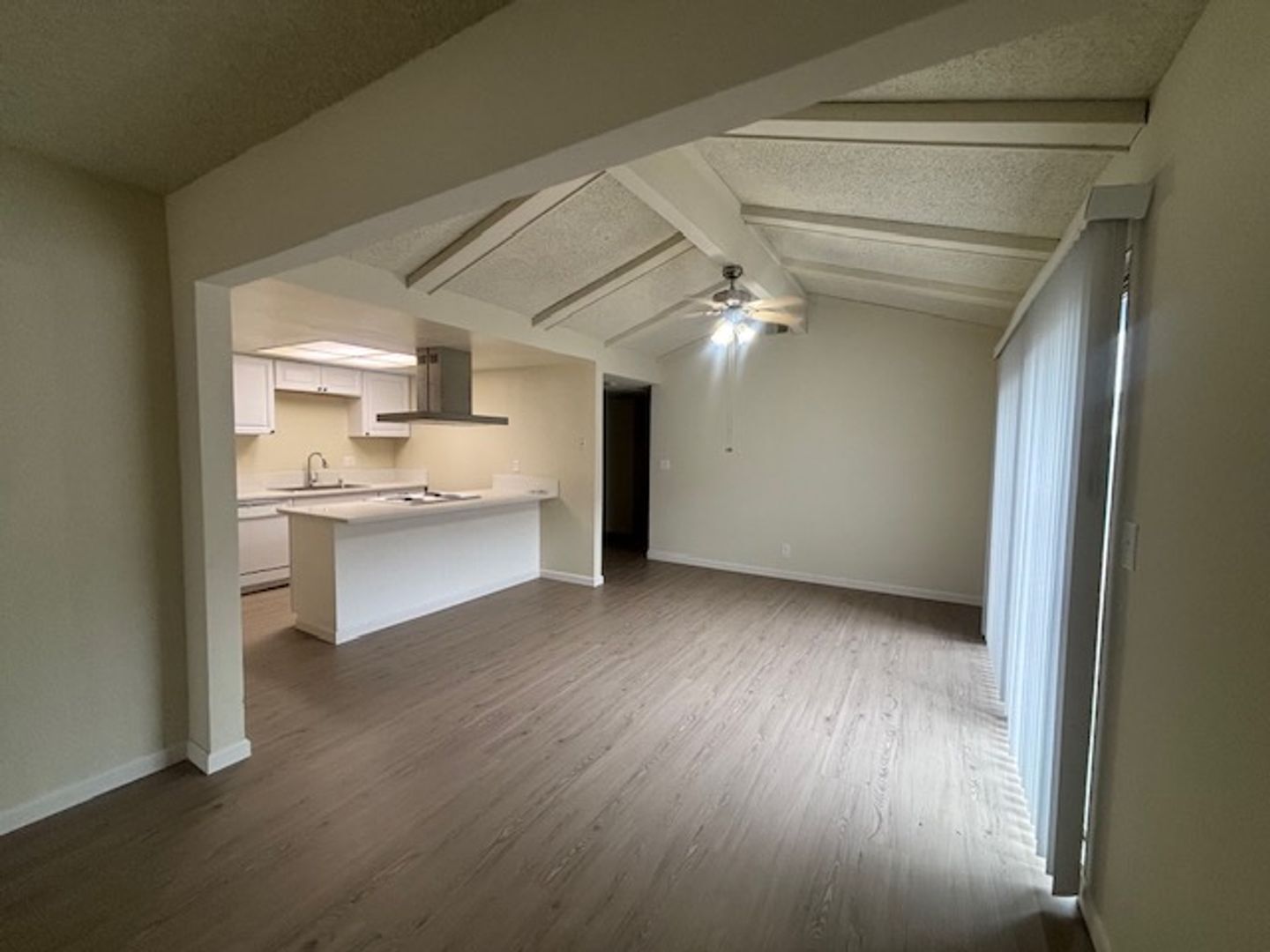 6812 -6814 Barbara Lee Cir - Sacramento - California - 2 bed, 1 bath rental property