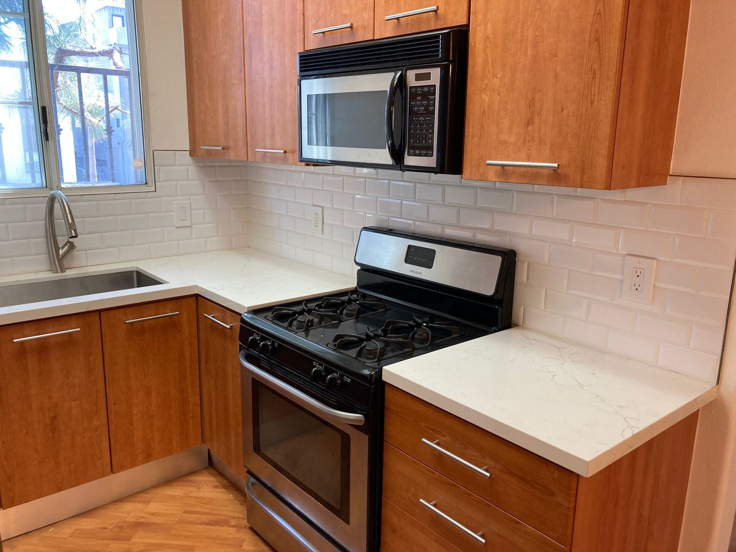 7037 La Tijera Blvd #B101 - Los Angeles - California - 2 bed, 2 bath rental property