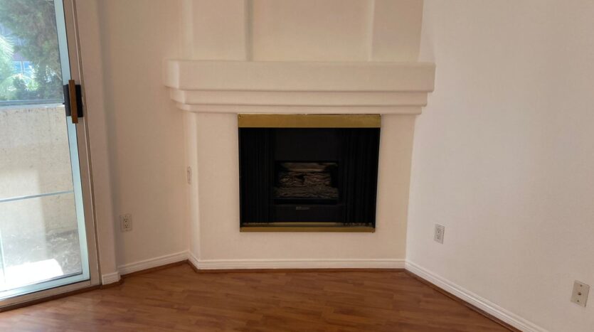 7037 La Tijera Blvd #B101 - Los Angeles - California - 2 bed, 2 bath rental property
