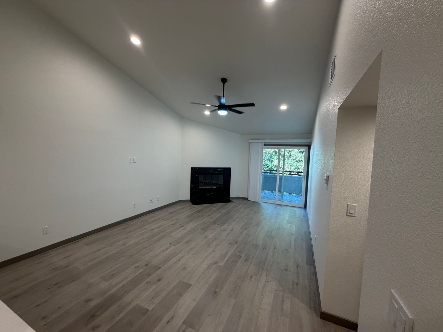 7330 Stratford Place  Unit 706 - Sacramento - California - 3 bed, 2 bath rental property