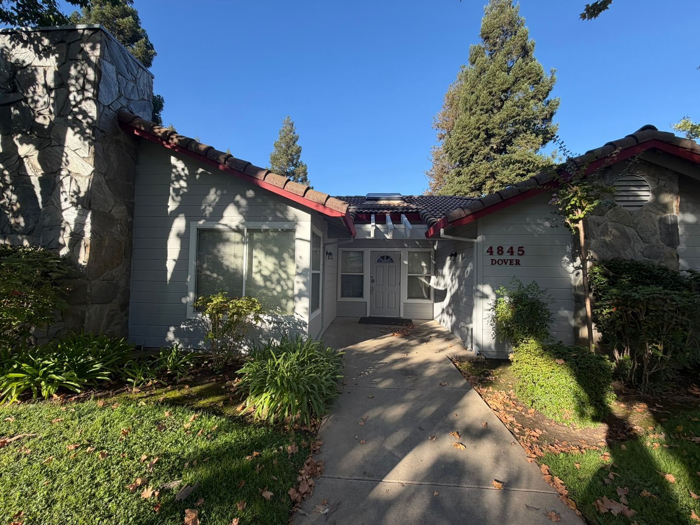7330 Stratford Place  Unit 706 - Sacramento - California - 3 bed, 2 bath rental property