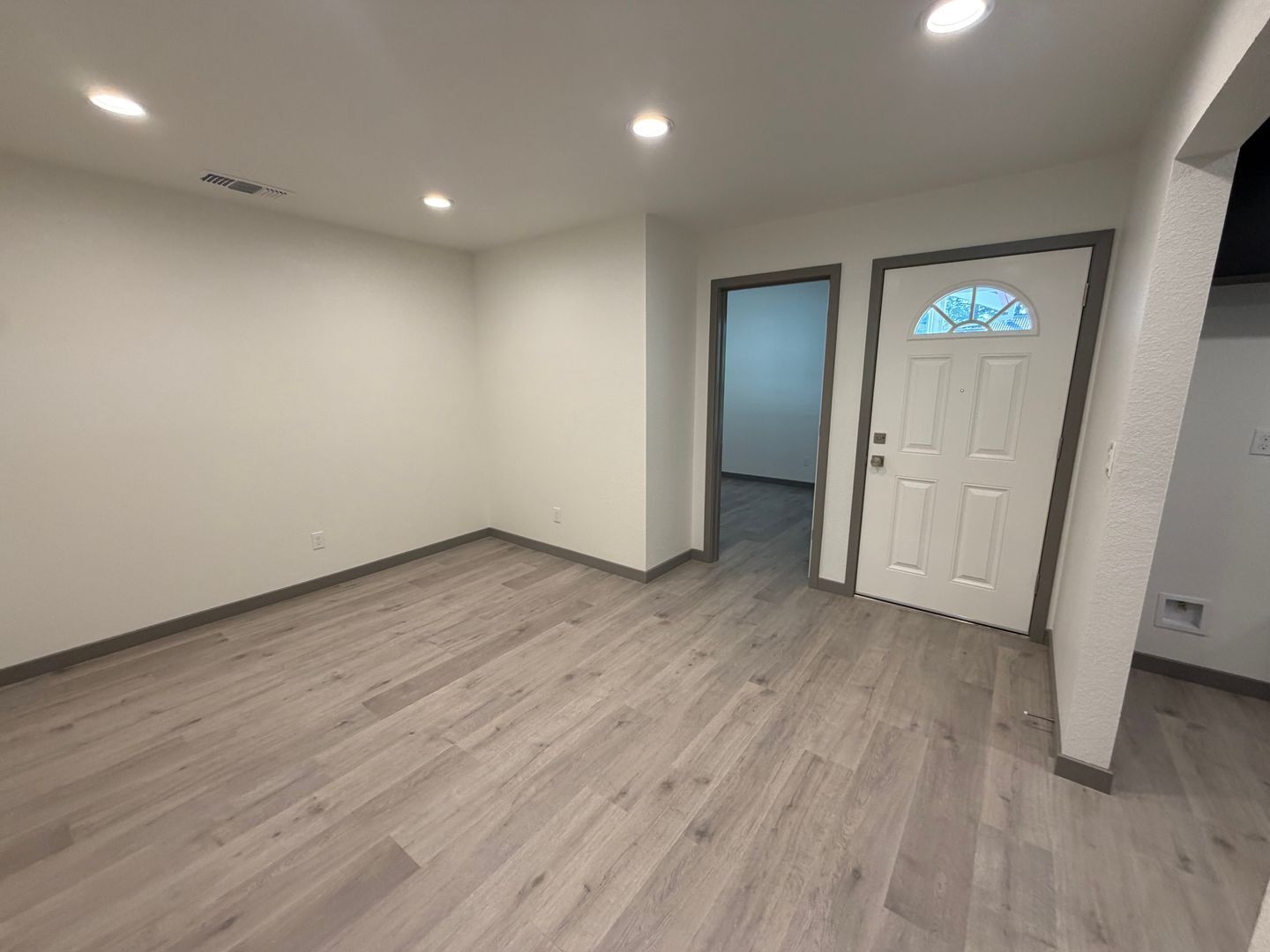 7330 Stratford Place  Unit 706 - Sacramento - California - 3 bed, 2 bath rental property