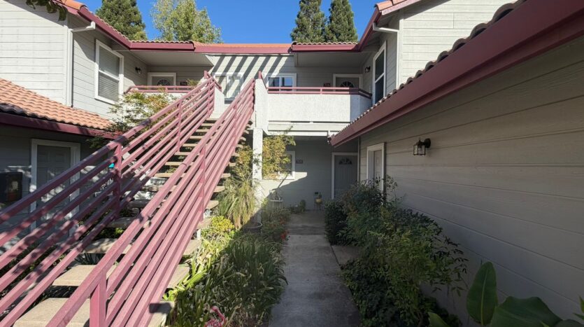 7330 Stratford Place  Unit 706 - Sacramento - California - 3 bed, 2 bath rental property