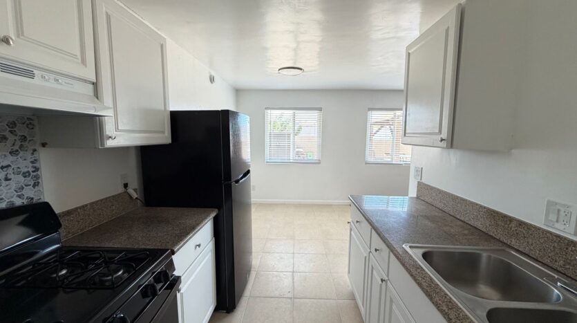 757 Grand Ave - Spring Valley - California - 2 bed, 1 bath rental property