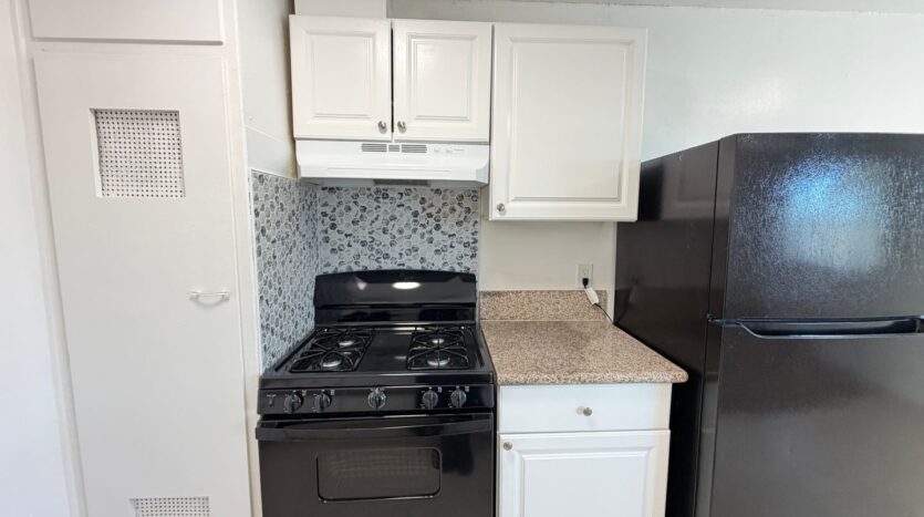 757 Grand Ave - Spring Valley - California - 2 bed, 1 bath rental property