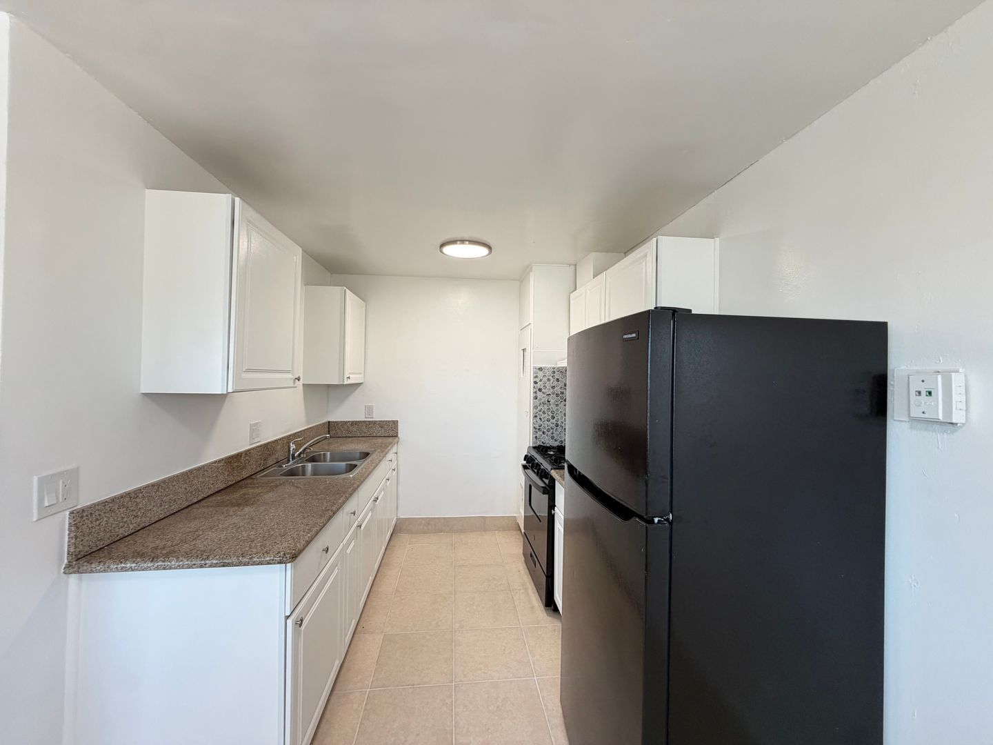 757 Grand Ave - Spring Valley - California - 2 bed, 1 bath rental property