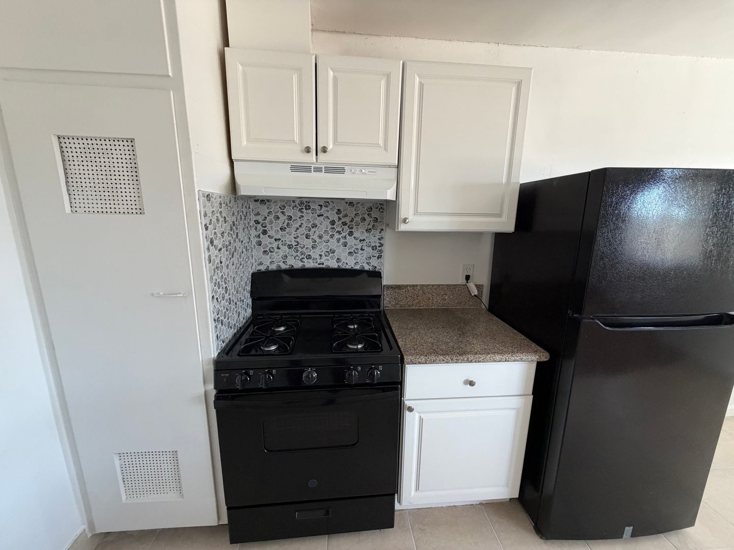 757 Grand Ave - Spring Valley - California - 2 bed, 1 bath rental property