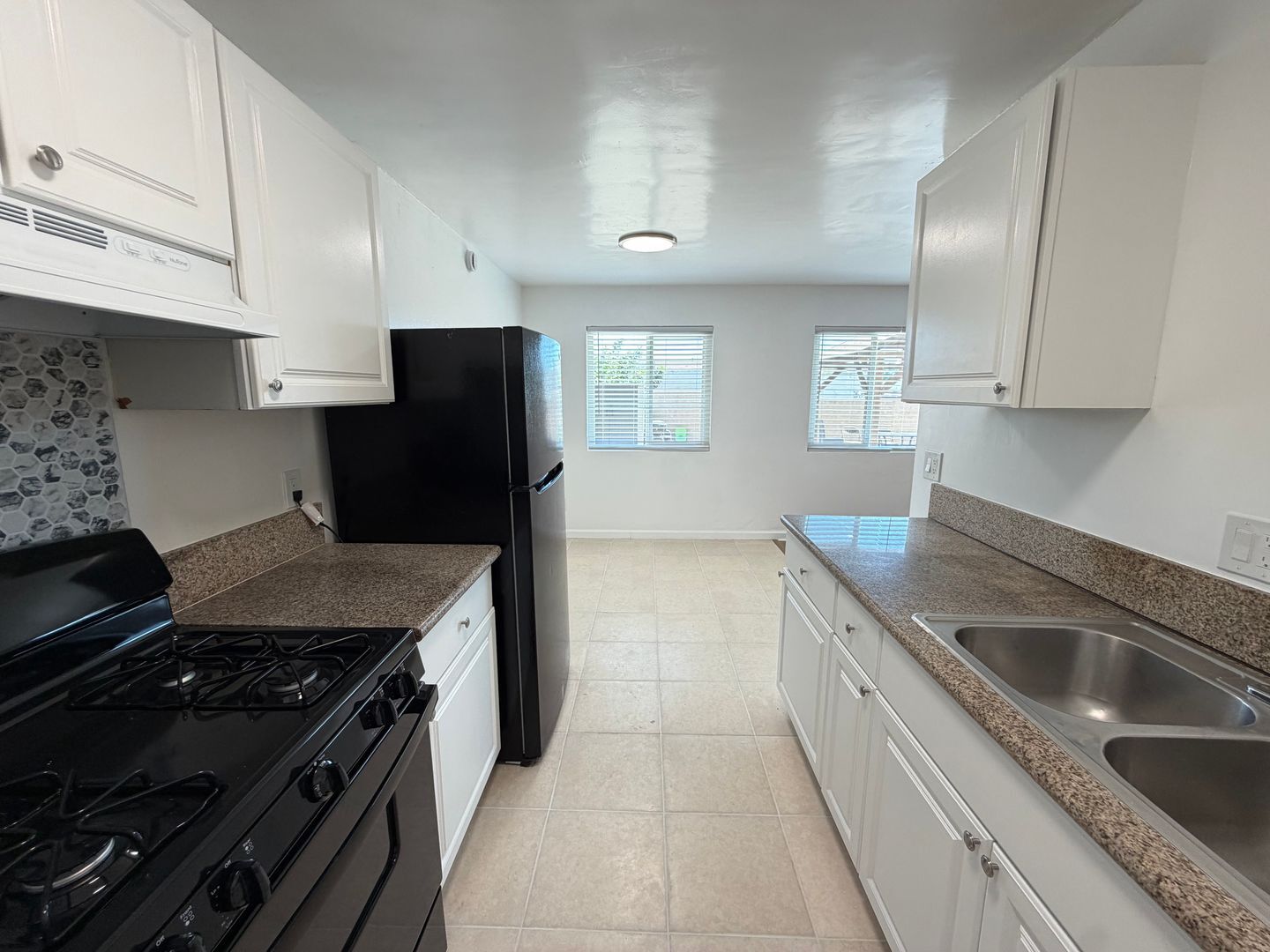 757 Grand Ave - Spring Valley - California - 2 bed, 1 bath rental property