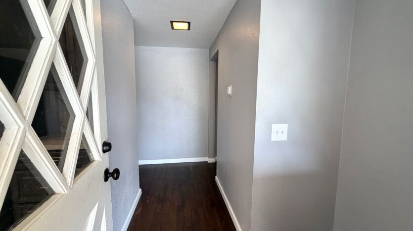 7616 Dartmoor Ave  - Goleta - California - 4 bed, 2 bath rental property