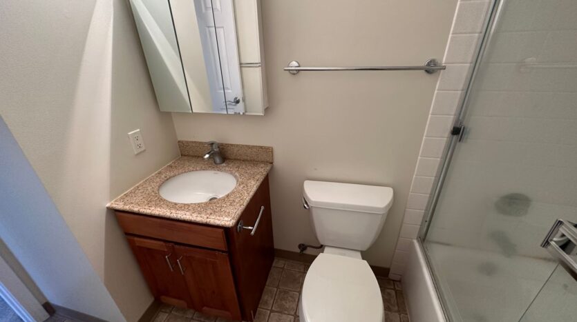 8 Admiral Drive #341 - Emeryville - California - 1 bath rental property