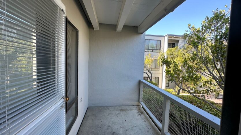 8 Admiral Drive #341 - Emeryville - California - 1 bath rental property