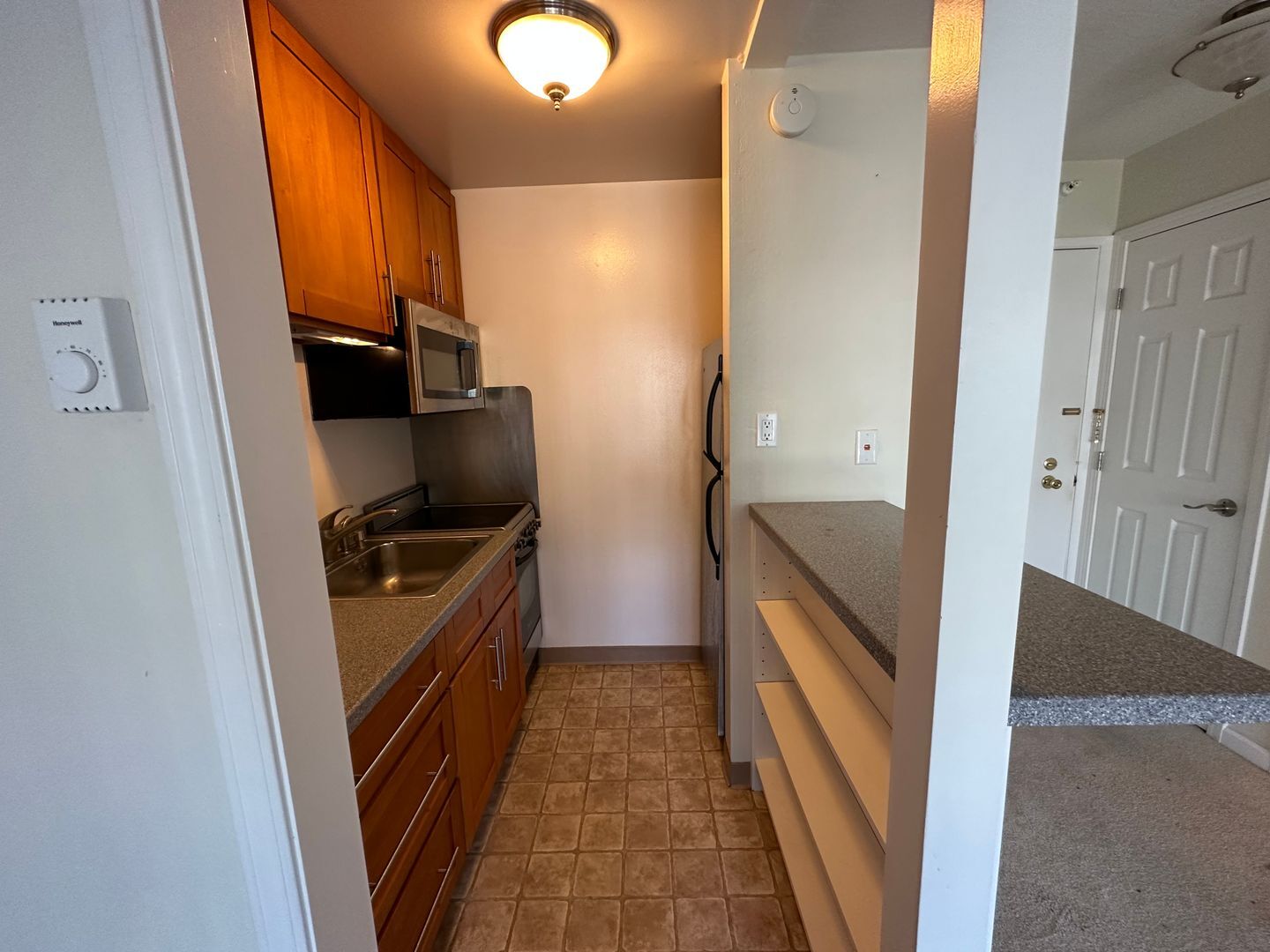 8 Admiral Drive #341 - Emeryville - California - 1 bath rental property