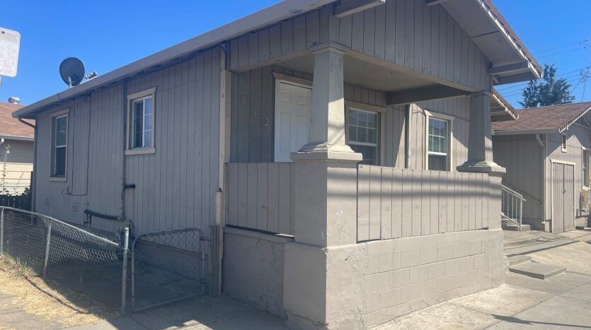 802 S Stockton St - Lodi - California - 3 bed, 2 bath rental property