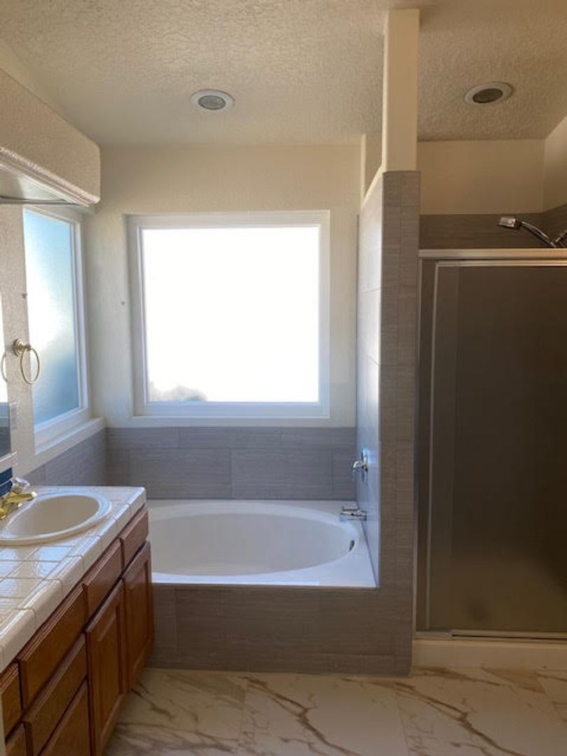 815 Glacier Bay St SE - Albuquerque - New Mexico - 3 bed, 2 bath rental property