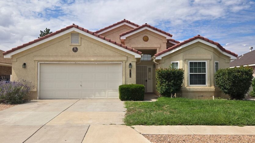815 Glacier Bay St SE - Albuquerque - New Mexico - 3 bed, 2 bath rental property