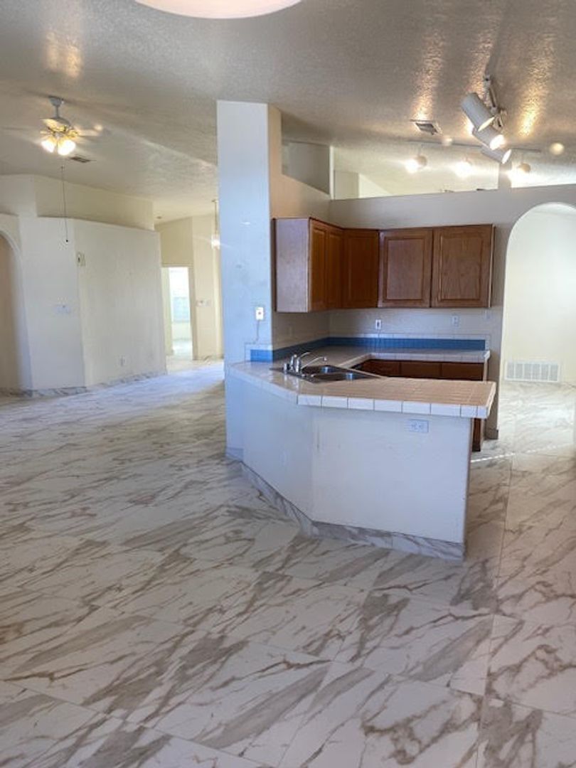 815 Glacier Bay St SE - Albuquerque - New Mexico - 3 bed, 2 bath rental property