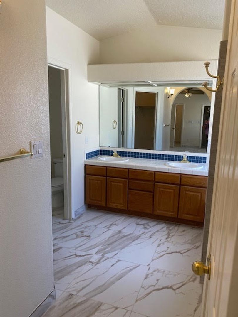 815 Glacier Bay St SE - Albuquerque - New Mexico - 3 bed, 2 bath rental property