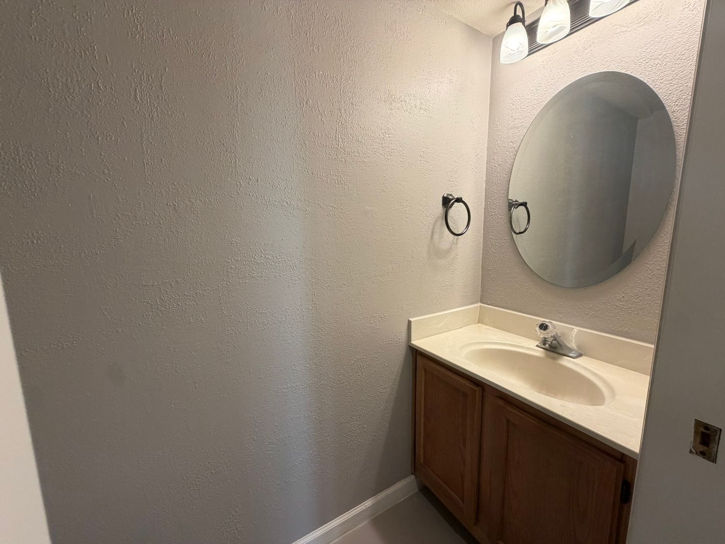 8420 Oak Flat Way  - Antelope - California - 4 bed, 3 bath rental property