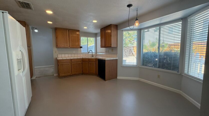 8420 Oak Flat Way  - Antelope - California - 4 bed, 3 bath rental property