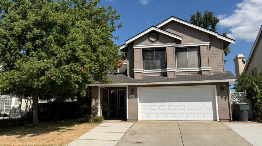 8420 Oak Flat Way  - Antelope - California - 4 bed, 3 bath rental property