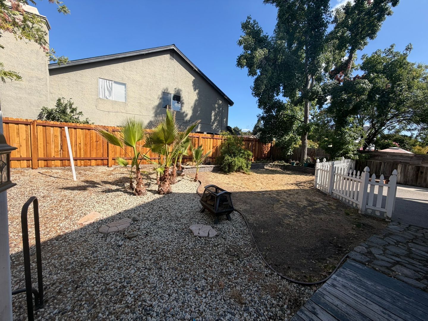 8420 Oak Flat Way  - Antelope - California - 4 bed, 3 bath rental property