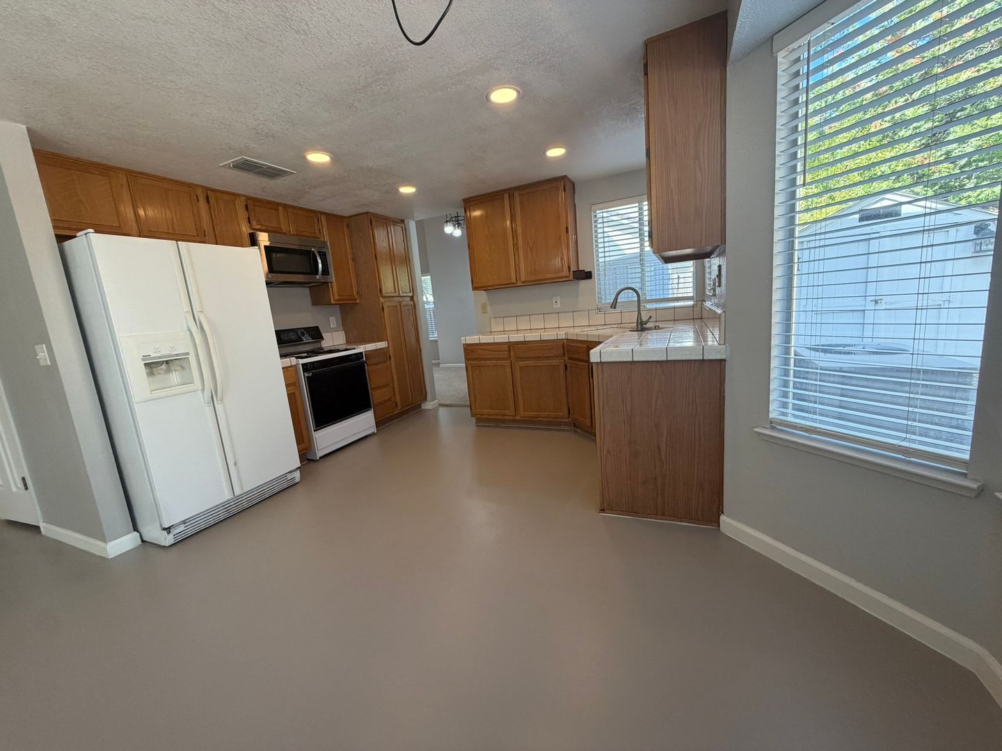 8420 Oak Flat Way  - Antelope - California - 4 bed, 3 bath rental property