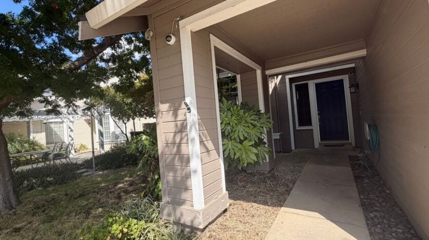 8420 Oak Flat Way  - Antelope - California - 4 bed, 3 bath rental property