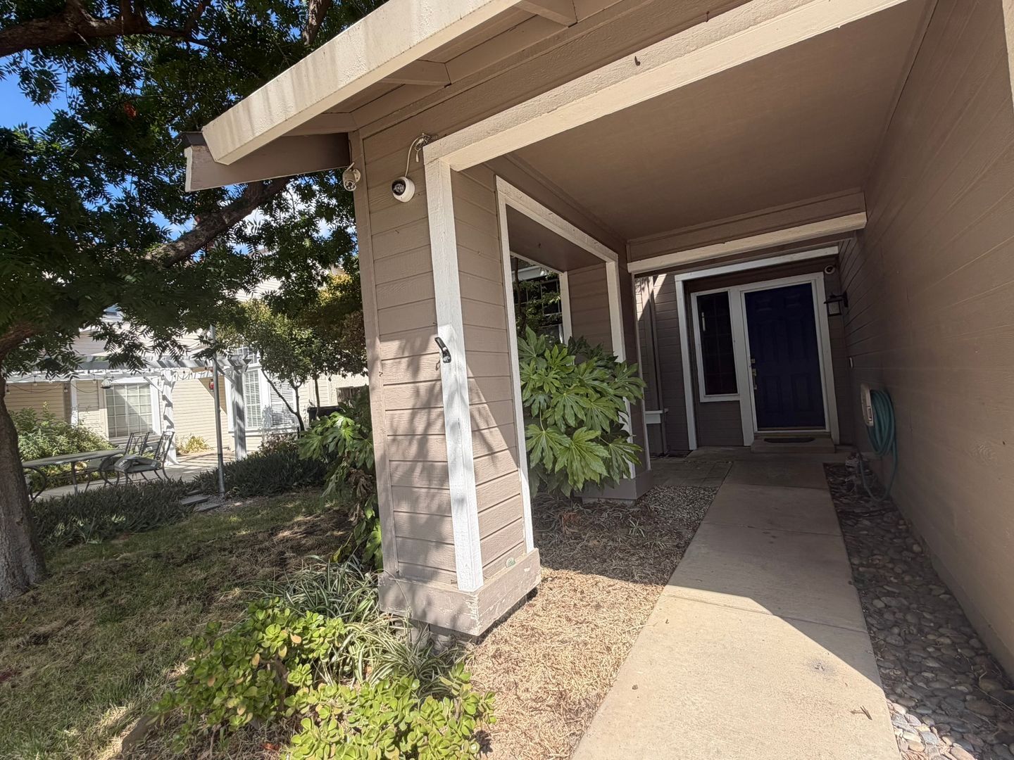 8420 Oak Flat Way  - Antelope - California - 4 bed, 3 bath rental property