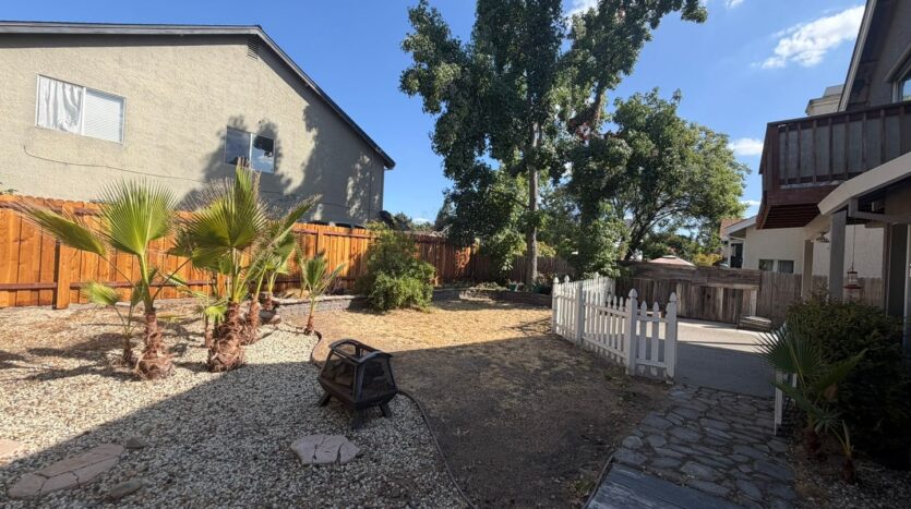 8420 Oak Flat Way  - Antelope - California - 4 bed, 3 bath rental property