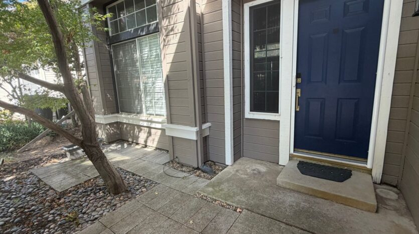 8420 Oak Flat Way  - Antelope - California - 4 bed, 3 bath rental property