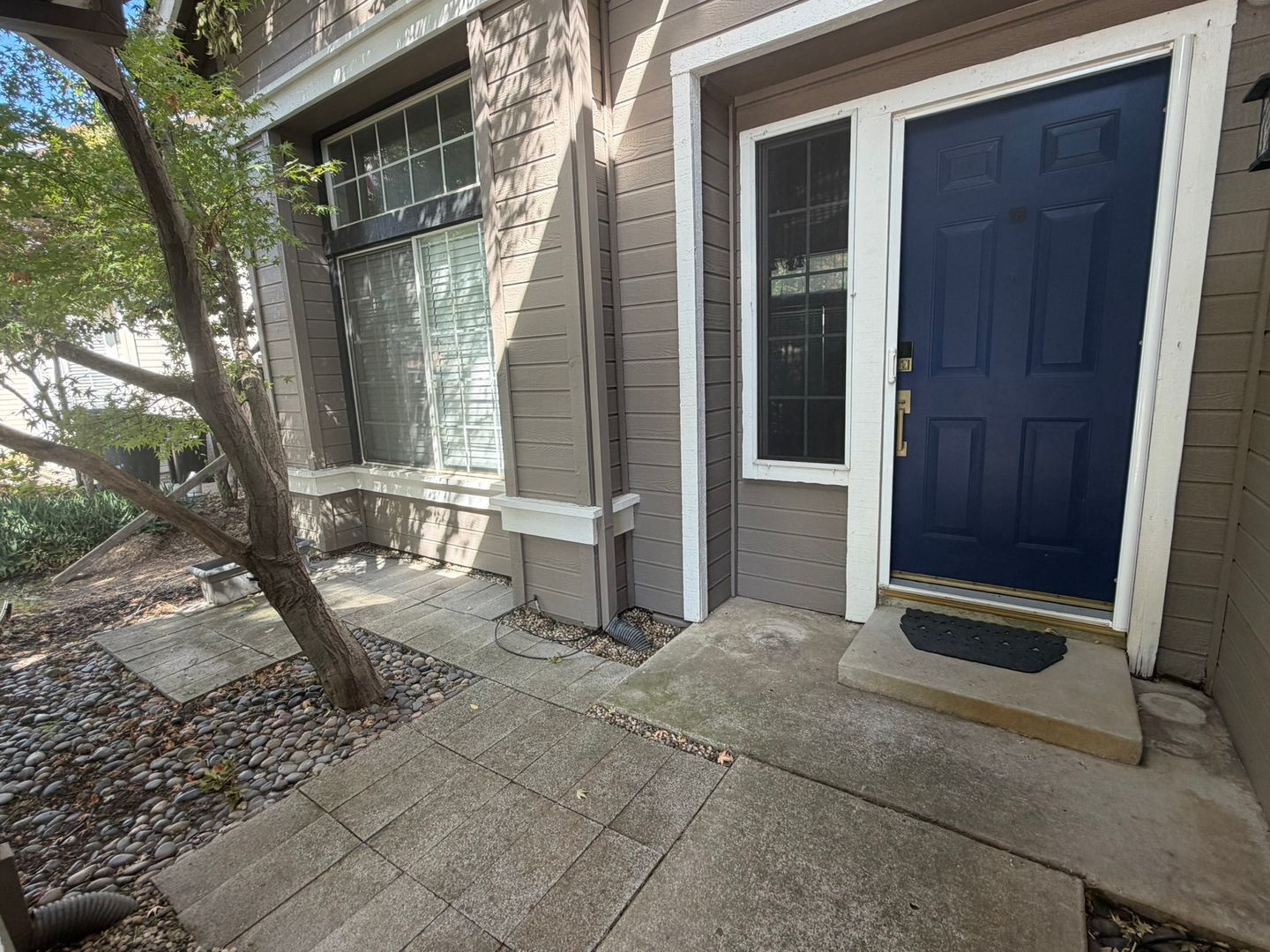 8420 Oak Flat Way  - Antelope - California - 4 bed, 3 bath rental property