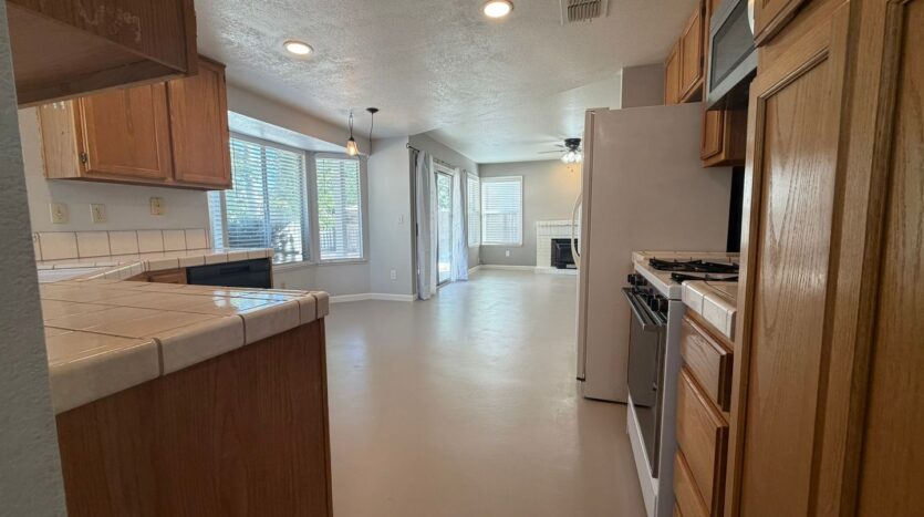 8420 Oak Flat Way  - Antelope - California - 4 bed, 3 bath rental property