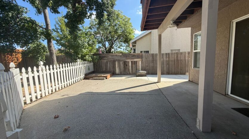 8420 Oak Flat Way  - Antelope - California - 4 bed, 3 bath rental property