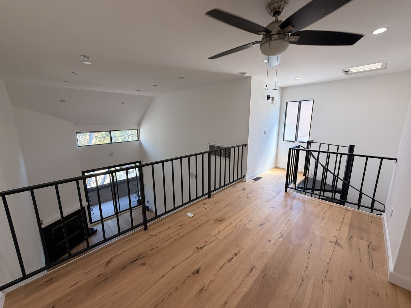 8707 Falmouth Ave Unit 304 - Los Angeles - California - 1 bed, 1 bath rental property