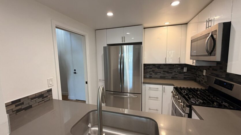 8707 Falmouth Ave Unit 304 - Los Angeles - California - 1 bed, 1 bath rental property