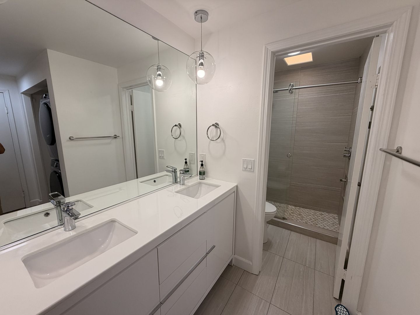 8707 Falmouth Ave Unit 304 - Los Angeles - California - 1 bed, 1 bath rental property