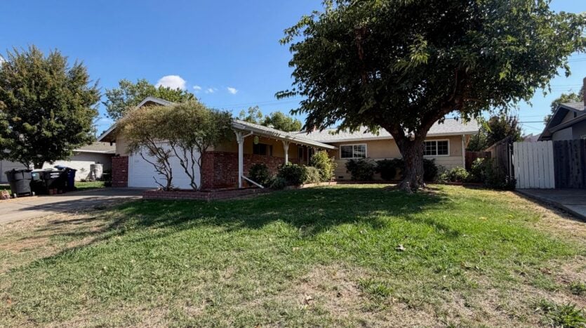 9152 Condesa Dr - Sacramento - California - 3 bed, 2 bath rental property