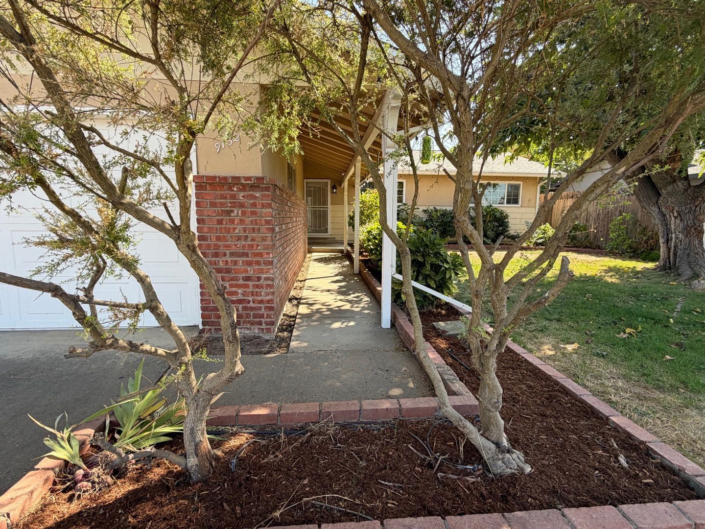9152 Condesa Dr - Sacramento - California - 3 bed, 2 bath rental property