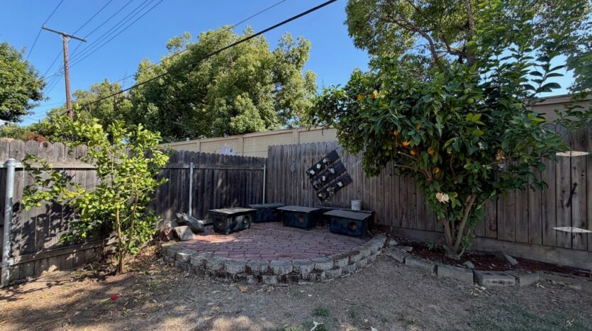 9152 Condesa Dr - Sacramento - California - 3 bed, 2 bath rental property