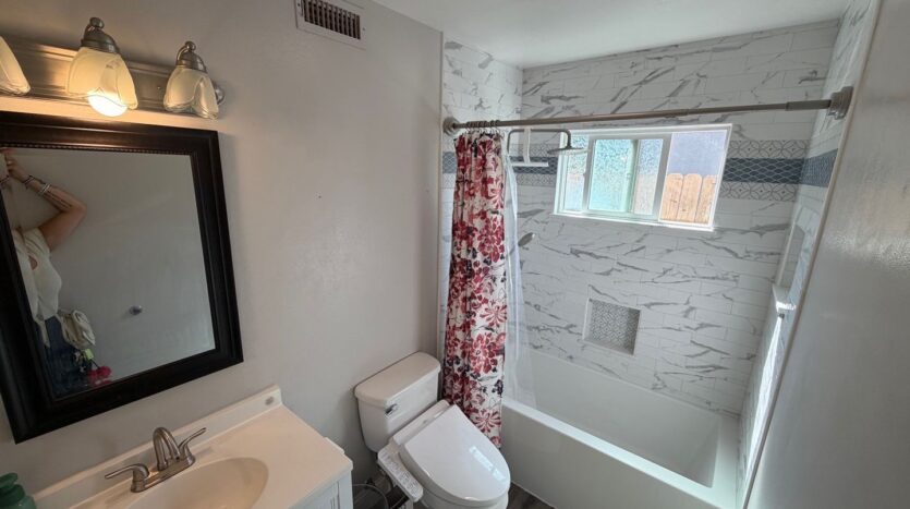9152 Condesa Dr - Sacramento - California - 3 bed, 2 bath rental property