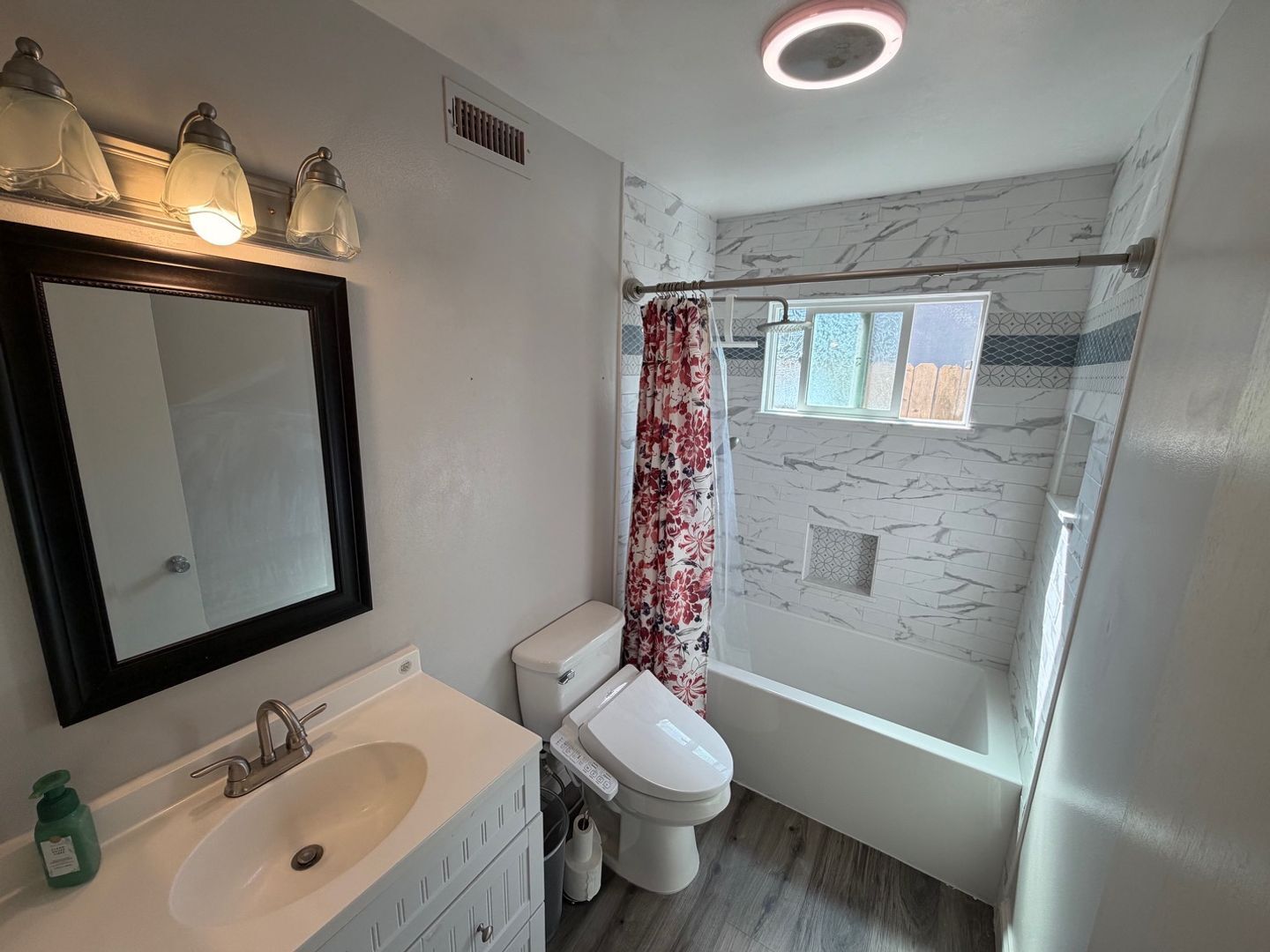 9152 Condesa Dr - Sacramento - California - 3 bed, 2 bath rental property