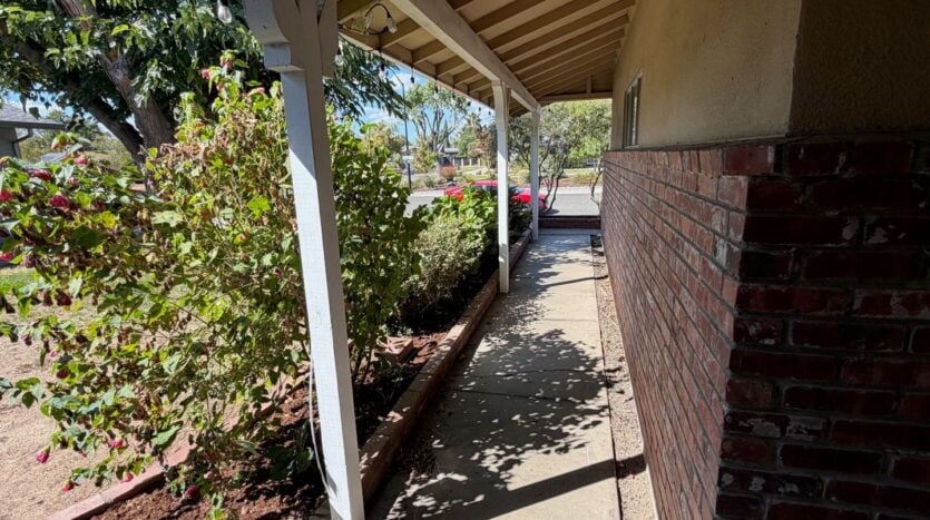 9152 Condesa Dr - Sacramento - California - 3 bed, 2 bath rental property