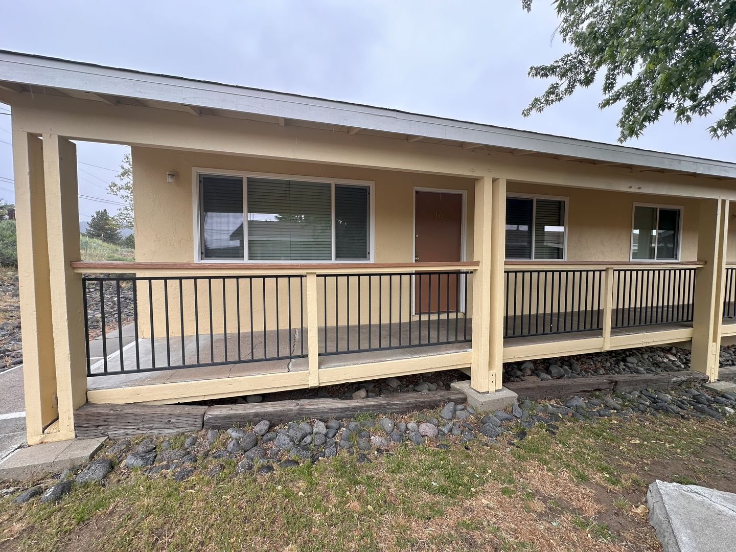 930 Paiute Lane - #16 - Susanville - California - 2 bed, 1 bath rental property